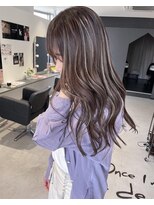 キング 心斎橋店(K!ng)&nbsp;ハイライトカラーミルクティーベージュレイヤーカットオルチャン