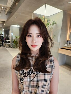 ミンクス 銀座店(MINX) 大人ガーリー、似合わせカット、ミディアムレイヤーカット