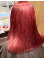 アース いわき店(HAIR&MAKE EARTH)&nbsp;鮮やかレッド×ミディアムストレート