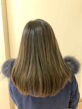 パティオン(PATIONN) アッシュグレージュ☆重ためにカットし、整えました！！