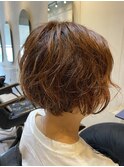 ショートボブ×オレンジカラー×パーマ