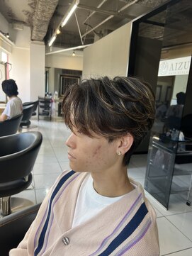 アイズ 海老名(AIZU) センターパート　カルマパーマ　ニュアンスパーマ