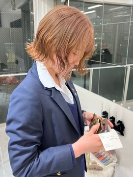 ランテルディ 渋谷(LANTERDIT) イエローベージュ　ミルクティー　外ハネボブヘア