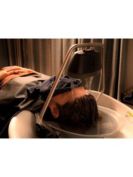 【心斎橋徒歩3分の好立地】今話題の頭浸浴ができるサロン☆半個室のゆったり空間で癒しの時間を―。