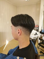 ハングアウト(Hangout)&nbsp;センターパート×フェードカット