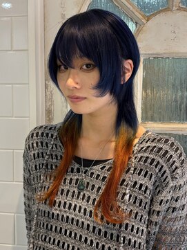 フォークロア 本店(Folk Lore) ネイビー×オレンジ 中明度カラー