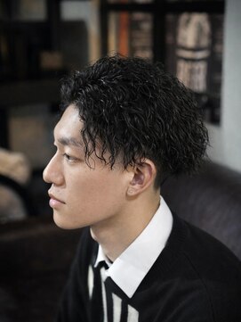 ジ オブスキュア(THE OBSCURE) ツイストスパイラルパーマ