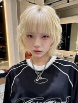ディーバ 横浜(D.I.E.V.A)&nbsp;10代20代ショートウルフ顔周りレイヤー艶髪ダブルカラーブリーチ