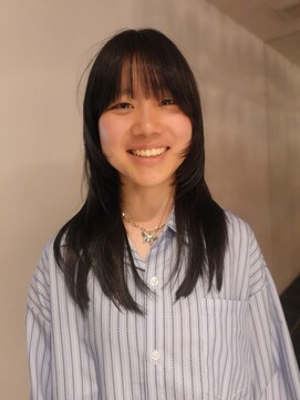 フォークロア 本店(Folk Lore) 結んでも可愛いレイヤーカット