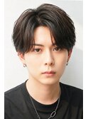 黒髪ニュアンスパーマセンターパート
