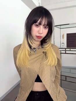 ロッジ(Lodge)の写真/透明感も、ちょっと個性的も。ファッションに馴染むデザインカラーをご提案。