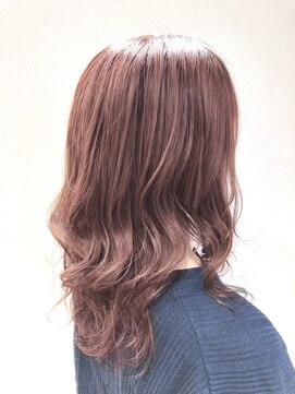 美容室 椿家(ツバキヤ) ピンクベージュ。