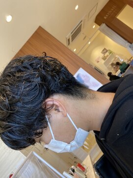 レイフィールド 関店 センターパートツイストスパイラル