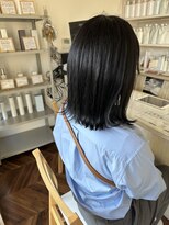 ヘアーデザインスリール(Hair Design THRIRE) 切りっぱなしミディアム