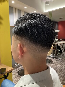 リリーコナー 武蔵小杉(LilyConnor) 武蔵小杉/メンズ/ヘッドスパ/眉毛/バーバー/フェード