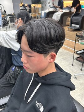 ラヴィズムバイフィフス(LUVISM by fifth) ニュアンスデザインフェザーパーマシャドウカルマパーマ/新潟