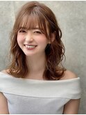 大人可愛い　愛され　ほつれウェーブ　モテ髪　パーマ