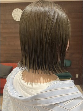 ジャム(Jam) 軽め切りっぱなしボブ×夏色オリーブカラー★中村大輔