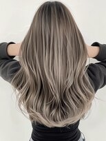 ネックス 表参道本店(nex)&nbsp;デザインカラーレイヤーカットウェットヘアオリーブベージュ白髪