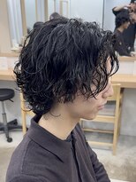 アイトーキョーリタ 渋谷(AI TOKYO Rita) サーフカールツイストシャドウパーマガイルヘアテーパーフェード
