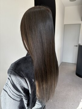 アイズム(I’sm) 艶髪ロング