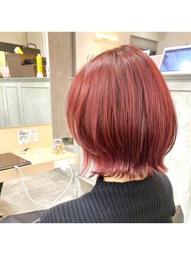 レト 梅田店(LETO) 赤いボブレイヤー