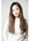 女性らしさも忘れない外国人風ゆるウェーブ☆