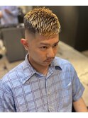 ショートレイヤースキンフェードカットクロップ