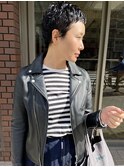 ベリーショートのくせ毛風パーマ