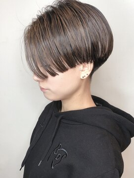 モリオフロムロンドン 原宿本店(morio from London) 【モリオ原宿】刈り上げハンサムショート ハイライトカラー