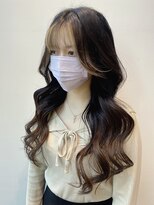 韓国風外巻き顔まわり前髪カットレイヤーなし艶々トリートメント