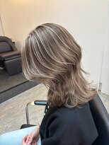 ブレンド 渋谷(BLend)&nbsp;ハイライトカラーホワイトグレージュミニウルフチェリーブラウン