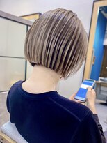 リノショアーズ 日本大通り店(RINOSHORES) "横浜日本大通り"『落ち着いた都会の色を纏う大人洗練スタイル