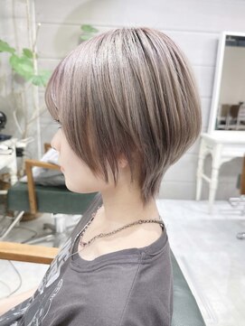 ショートボブ髪型20代30代40代50代前髪あり前髪無し