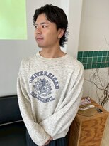 スワッグ(swag)&nbsp;センターパートアップバング韓国系黒髪メンズカット