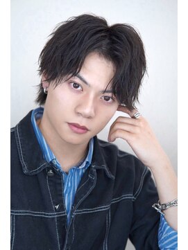 レーヴス(REVES) 無造作センターパート.