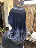 ヘアー クリエイト カルバリ(HAIR CREATE Calbari)&nbsp;グラデーション◎ブルーブラック×アイスブルー