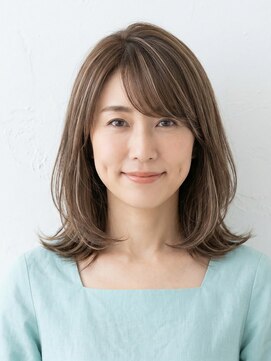 と和 巣鴨 都会的ロブ×白髪ぼかしハイライトで叶える大人世代の多幸感艶髪