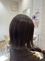アマンナ(AMANNA)&nbsp;外ハネ×切りっぱなしボブ