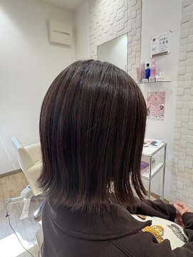 アマンナ(AMANNA) 外ハネ×切りっぱなしボブ