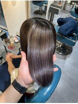 リラエ(Lyrae)&nbsp;縮毛矯正/髪質改善/美髪カラー/トリートメント【大阪/西梅田】