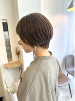 シェノン(Chainon.)&nbsp;ショートヘア　オリーブベージュ　ショートボブ　博多