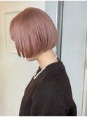 ピンクベージュのコンパクトボブ/ボブヘア/ワンレングスボブ