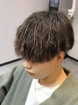 ベジット(Bejitto) 縦落ちツイストスパイラルパーマ