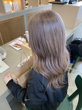 リムヘアーズボウグループ(Rim hairs BEAU group) 滋賀/守山/ロング/アッシュミルクティーベージュ