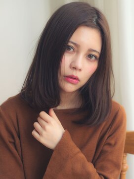 ヴィヴィ(VIVIE) ナチュラルセンターパート暗めカラー栗色マロンベージュブラウン
