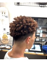 カイ(X)&nbsp;テーパーフェード　スパイキーアフロ