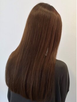 【福山・奈良津】グレイカラーでも髪色を楽しみたい方に☆暗くなりすぎない、自然な色味に仕上げます♪