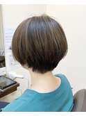 ショートボブ