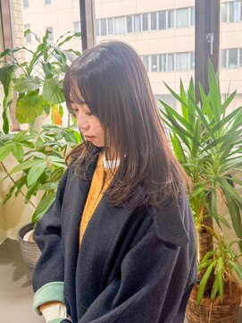 クリック(Click) 黒髪/クラゲヘアー/オリーブグレー/小顔/ココアベージュ/小倉